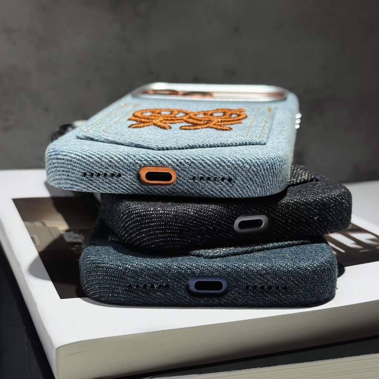 قاب گوشی جین Loewe