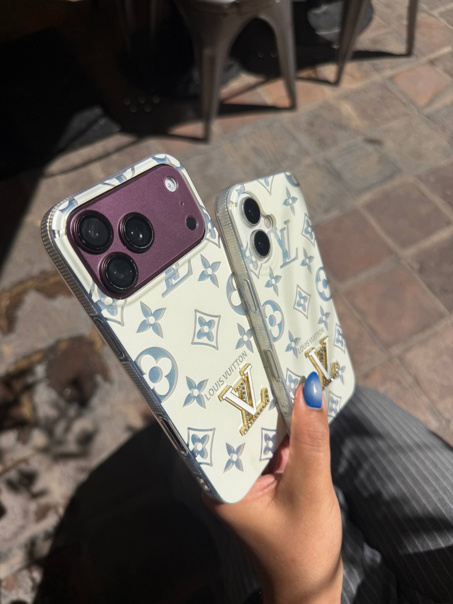 (110)قاب گوشی lv holograms